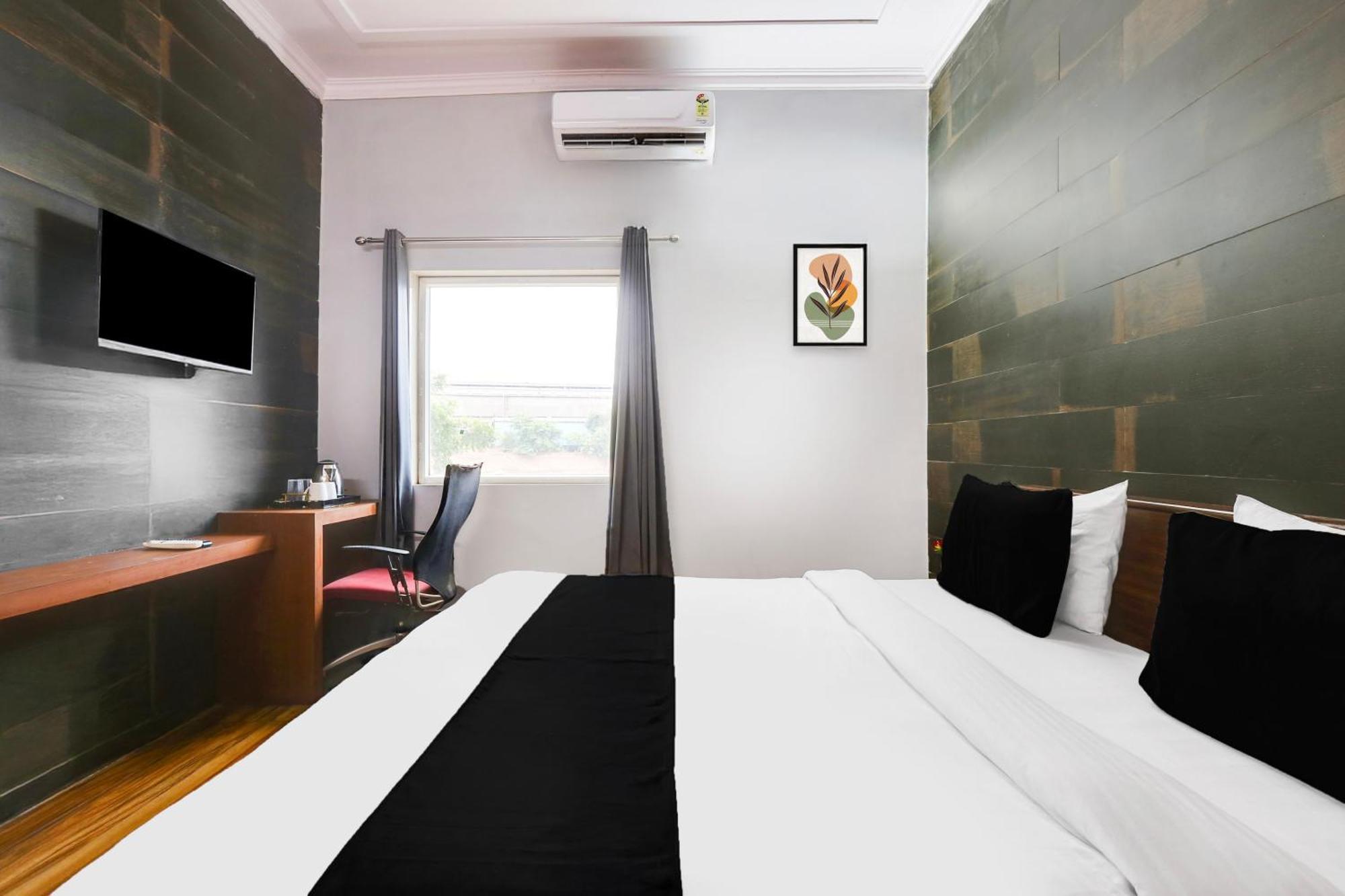 Hotel Super Collection O Bhiwadi Exterior foto