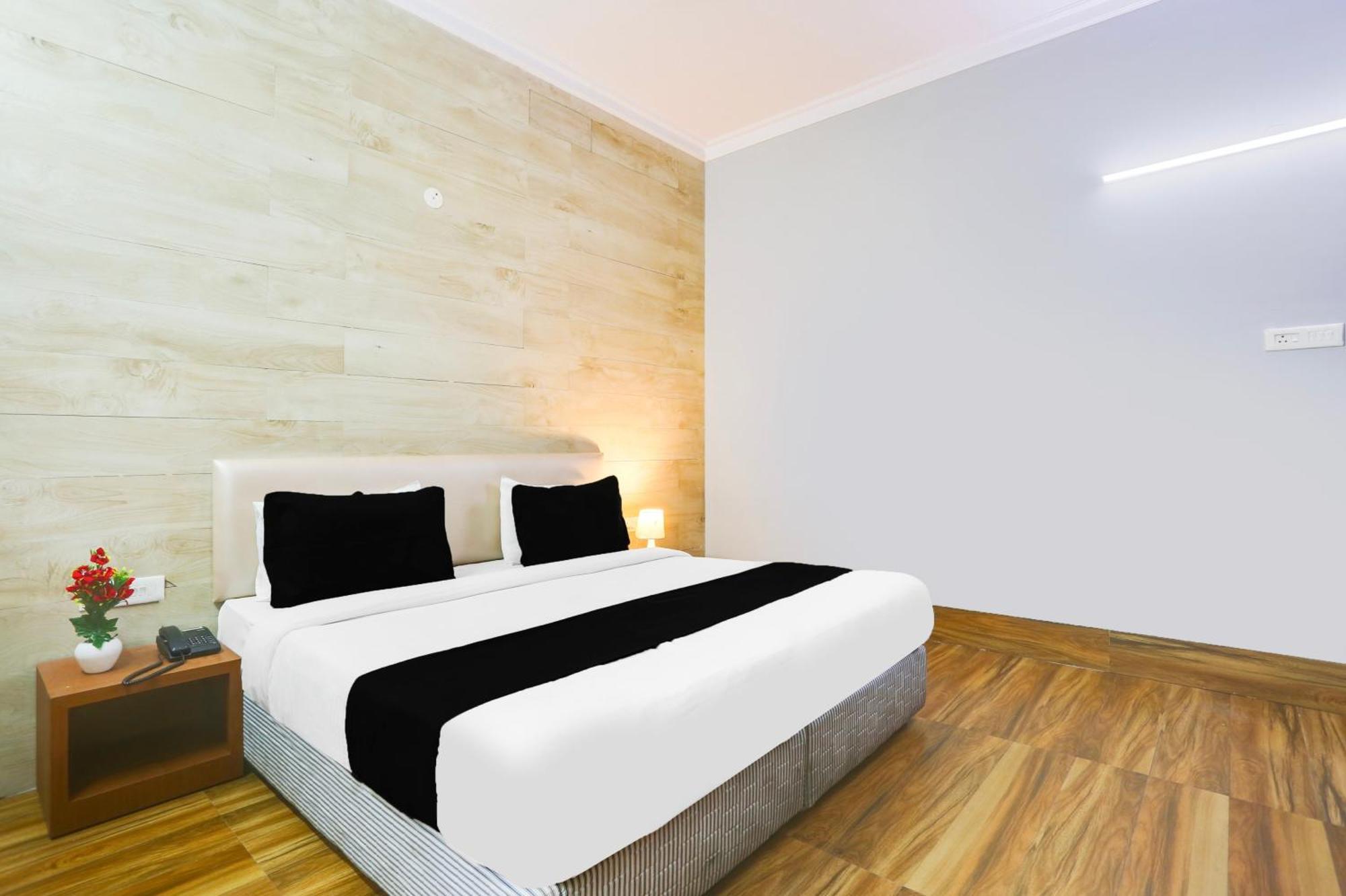 Hotel Super Collection O Bhiwadi Exterior foto