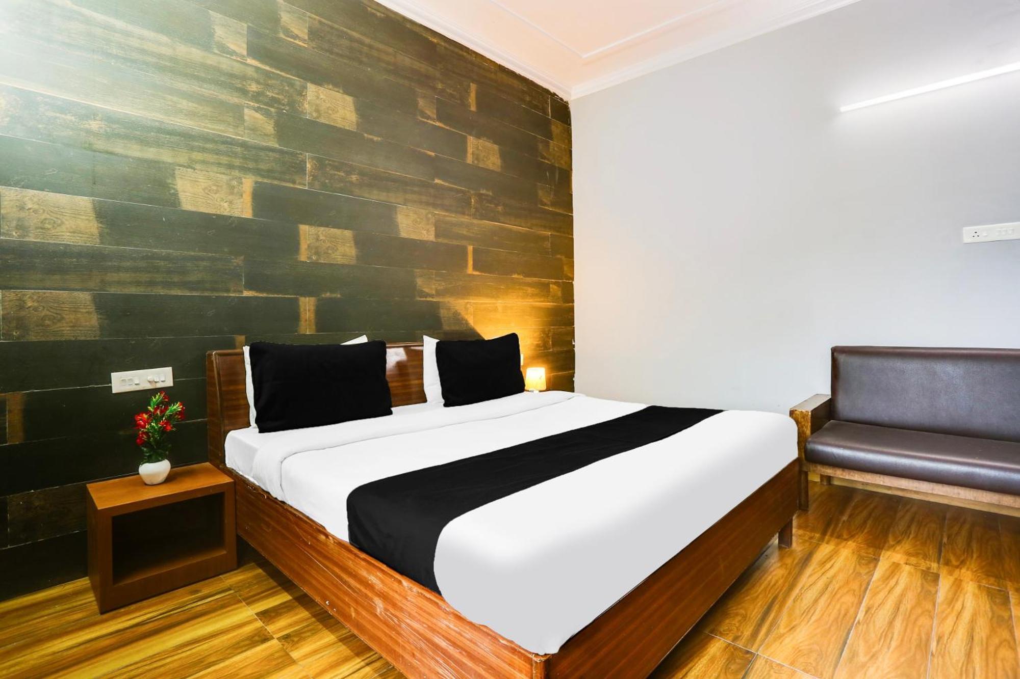 Hotel Super Collection O Bhiwadi Exterior foto